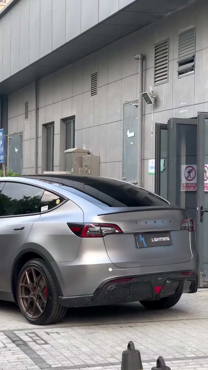CMST Carbon-Fibre Bodykit